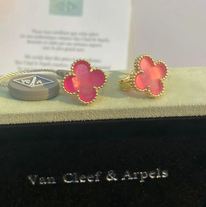 [⭐Haelin Jewelry]NEW CLOVER 15MM PINK ENAMEL STUD EARRINGS