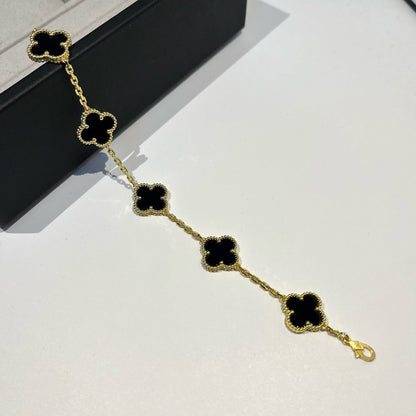 [⭐Haelin Jewelry] CLOVER 5 MOTIF ONYXS BRACELET COLLECTION