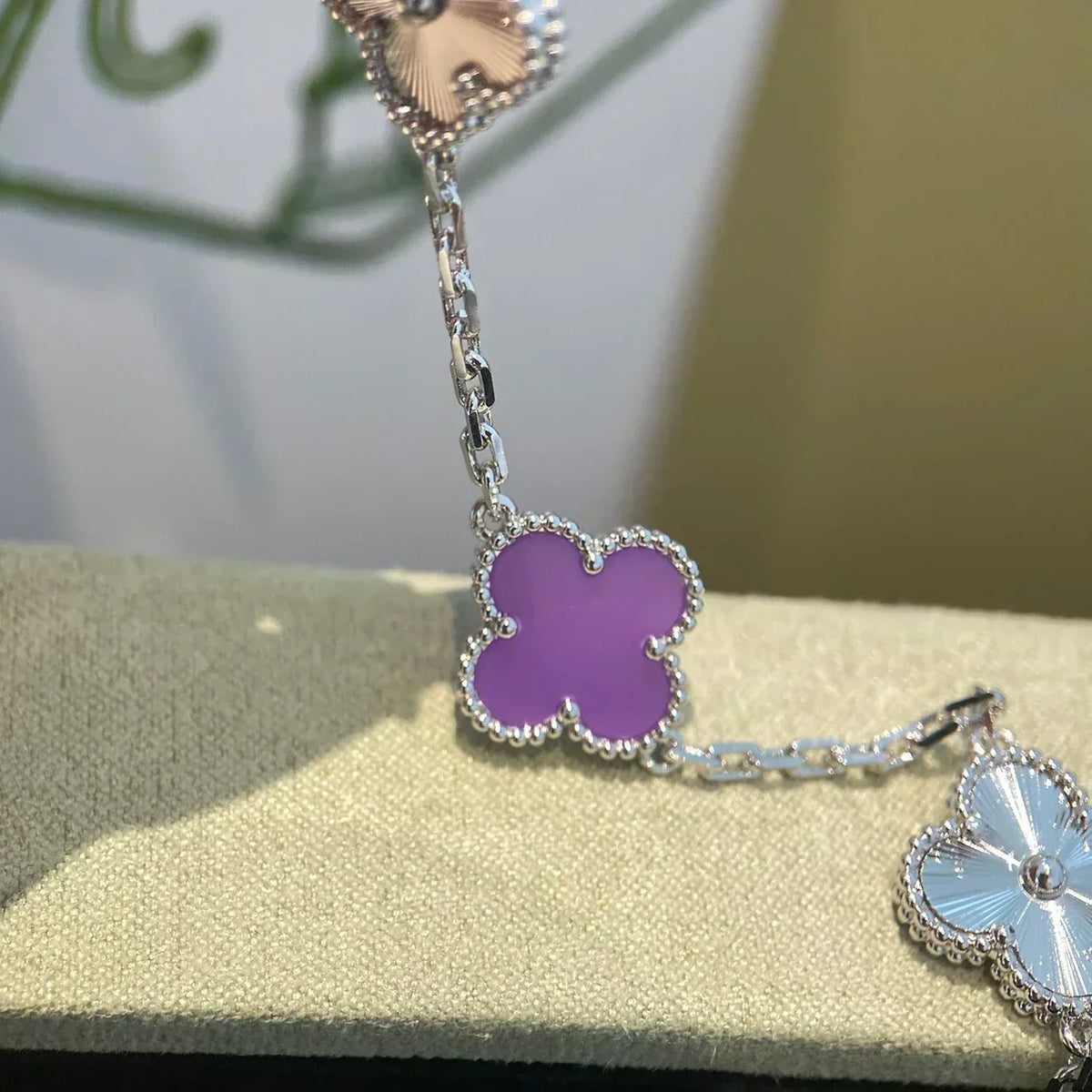[⭐Haelin Jewelry] CLOVER 5 MOTIF VIOLET BRACELET COLLECTION