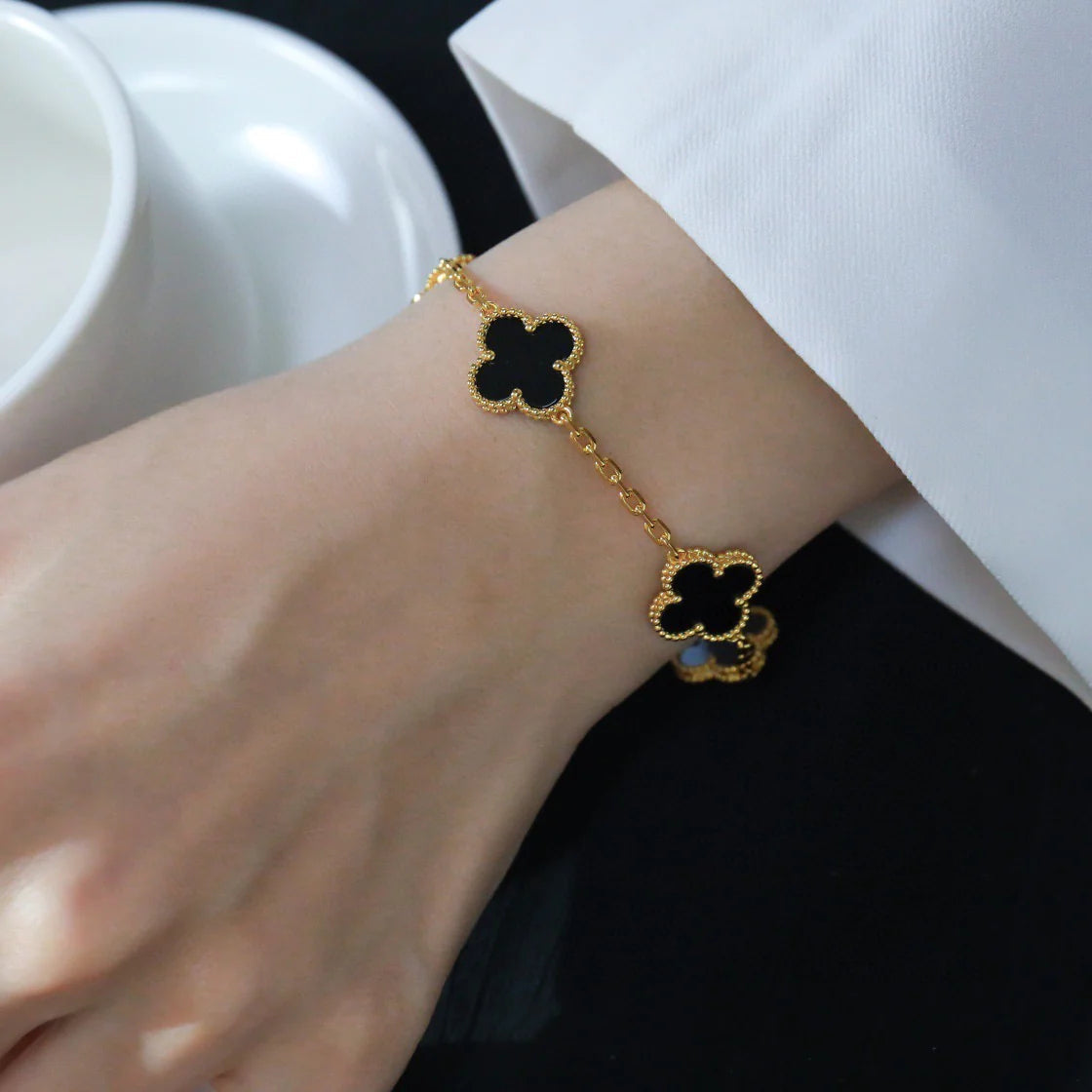 [⭐Haelin Jewelry] CLOVER 5 MOTIF ONYXS BRACELET COLLECTION