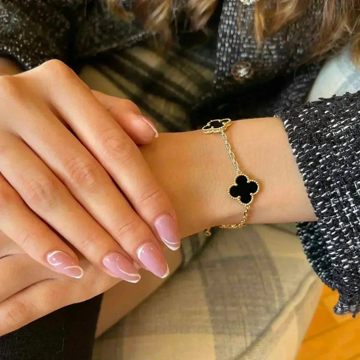 [⭐Haelin Jewelry] CLOVER 5 MOTIF ONYXS BRACELET COLLECTION