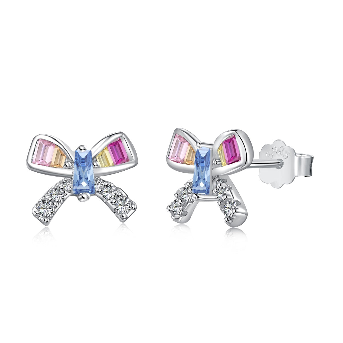 [Haelin Jewelry]Ornate Butterfly Shape Daily Earrings