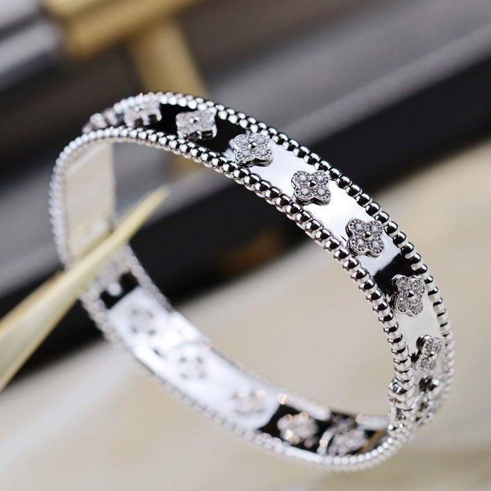 [⭐Haelin Jewelry]CLOVER BRACELET 8MM DIAMONDS