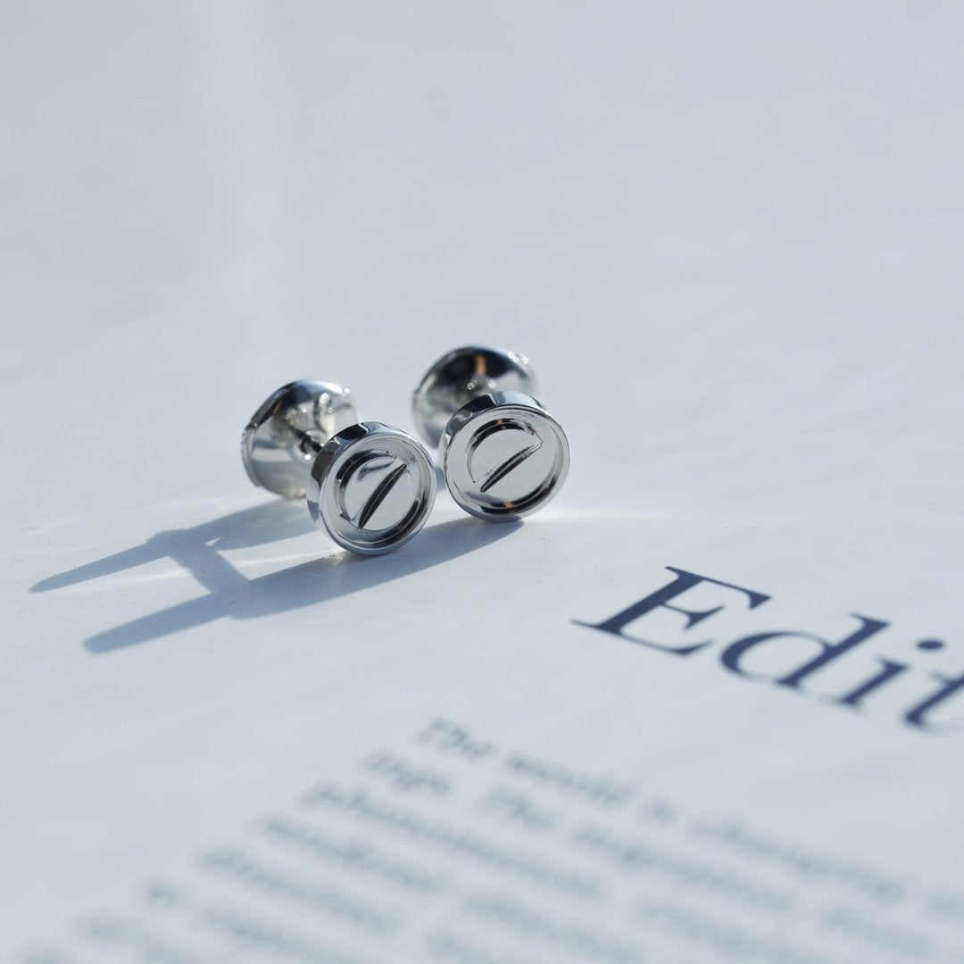 [⭐Haelin Jewelry]LOVE EARRINGS SILVER 10MM