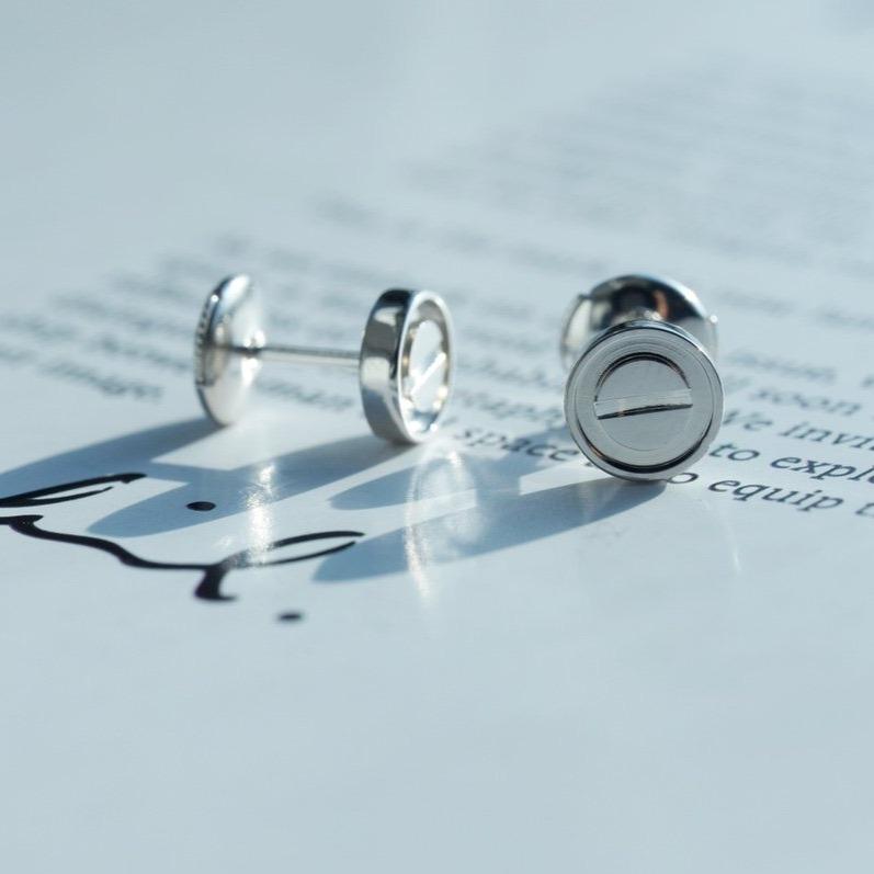 [⭐Haelin Jewelry]LOVE EARRINGS SILVER 10MM