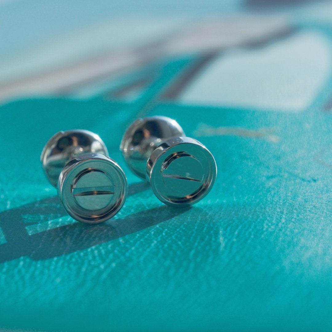 [⭐Haelin Jewelry]LOVE EARRINGS SILVER 10MM