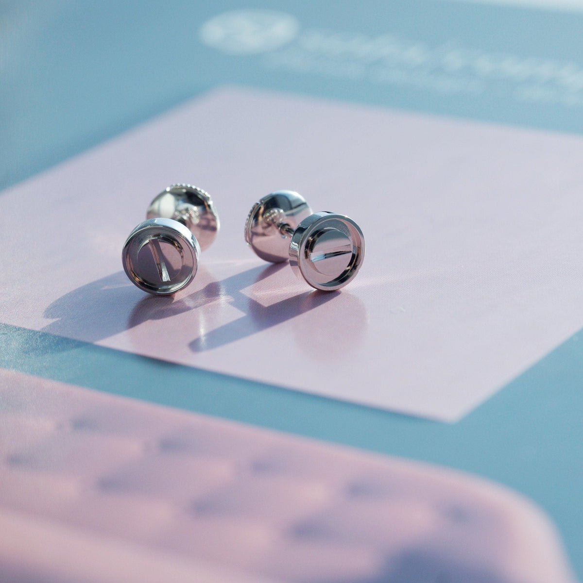 [⭐Haelin Jewelry]LOVE EARRINGS SILVER 10MM