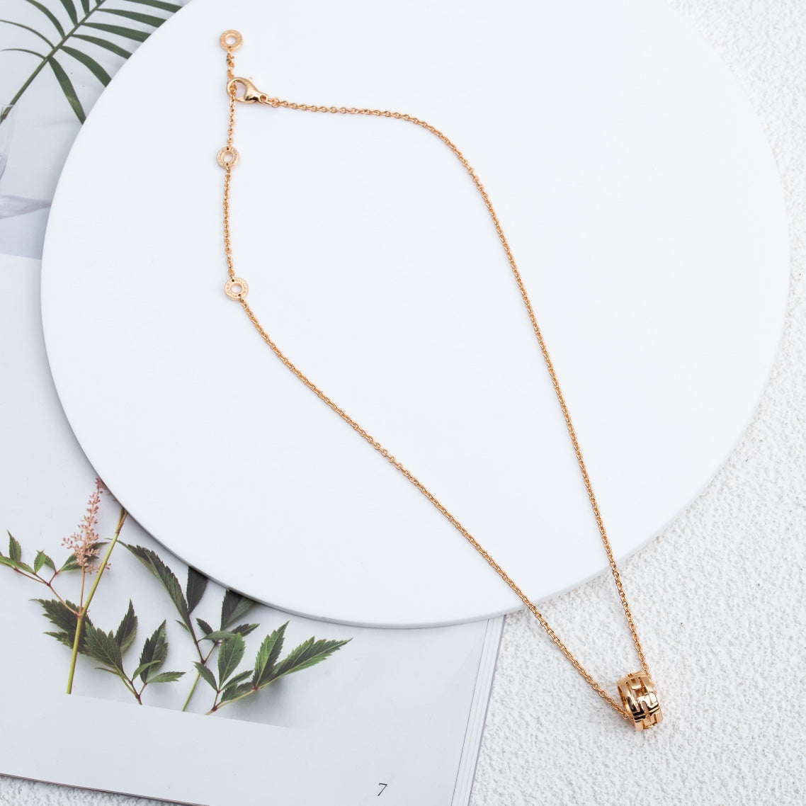 [⭐Haelin Jewelry]PARENTESI NECKLACE PINK GOLD