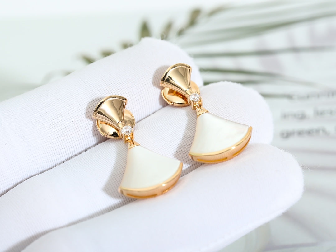 [⭐Haelin Jewelry]DREAM MOP PINK GOLD EARRINGS