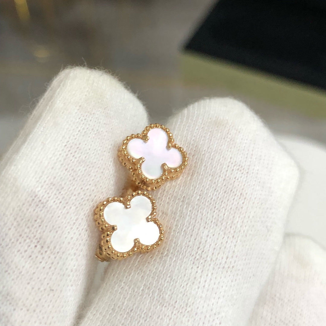 [⭐Haelin Jewelry]CLOVER MINI GOLD EARRINGS