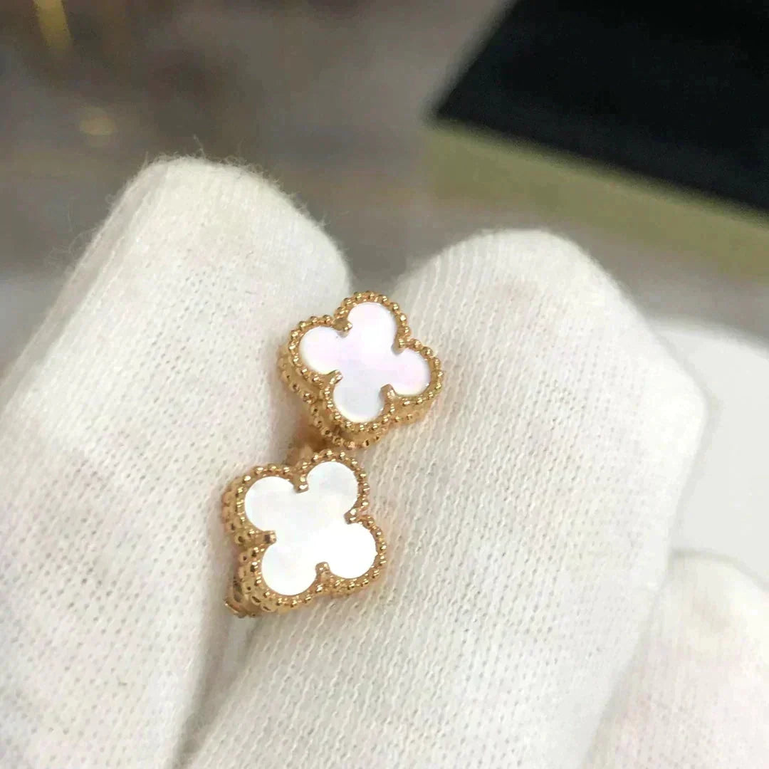 [⭐Haelin Jewelry]CLOVER MINI 9.5MM WHITE MOP EARRINGS