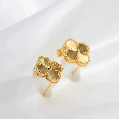[⭐Haelin Jewelry]CLOVER MEDIUM 1 MOTIFS LASER EARRINGS