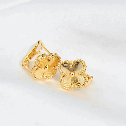 [⭐Haelin Jewelry]CLOVER MEDIUM 1 MOTIFS LASER EARRINGS