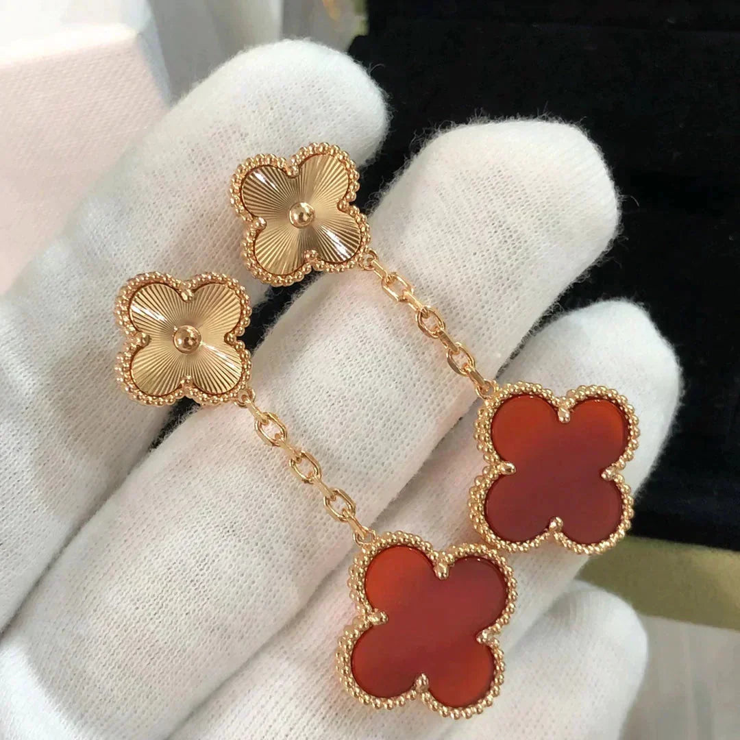 [⭐Haelin Jewelry]CLOVER 2 MOTIF  LASER CARNELIAN EARRINGS