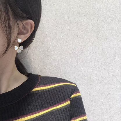 [⭐Haelin Jewelry]CLOVER SWEET WHITE MOP EARRINGS