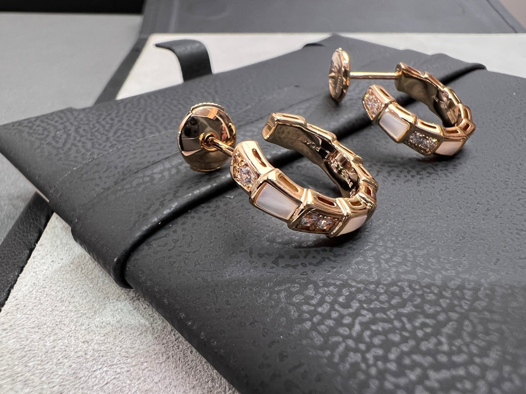 [⭐Haelin Jewelry]SERPENTI MOP PINK GOLD EARRINGS