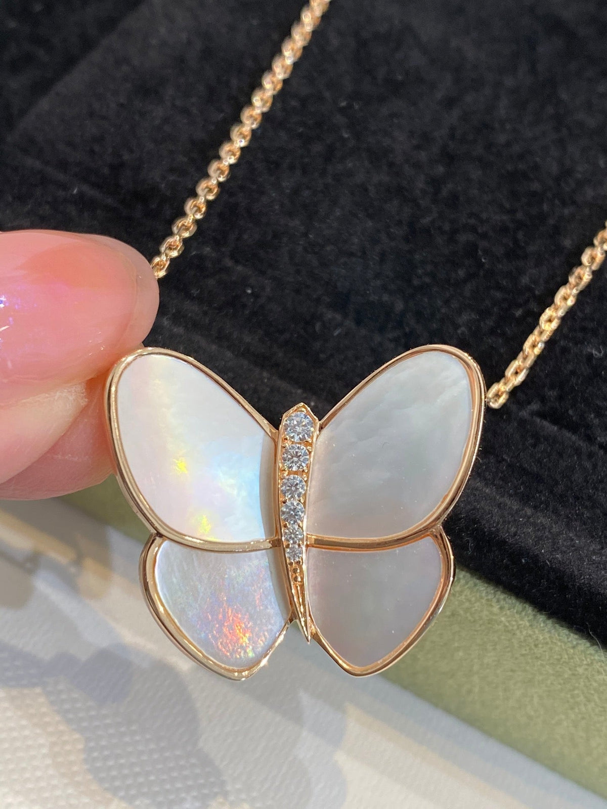 [⭐Haelin Jewelry]BUTTERFLY GOLD MOP DIAMOND NECKLACE