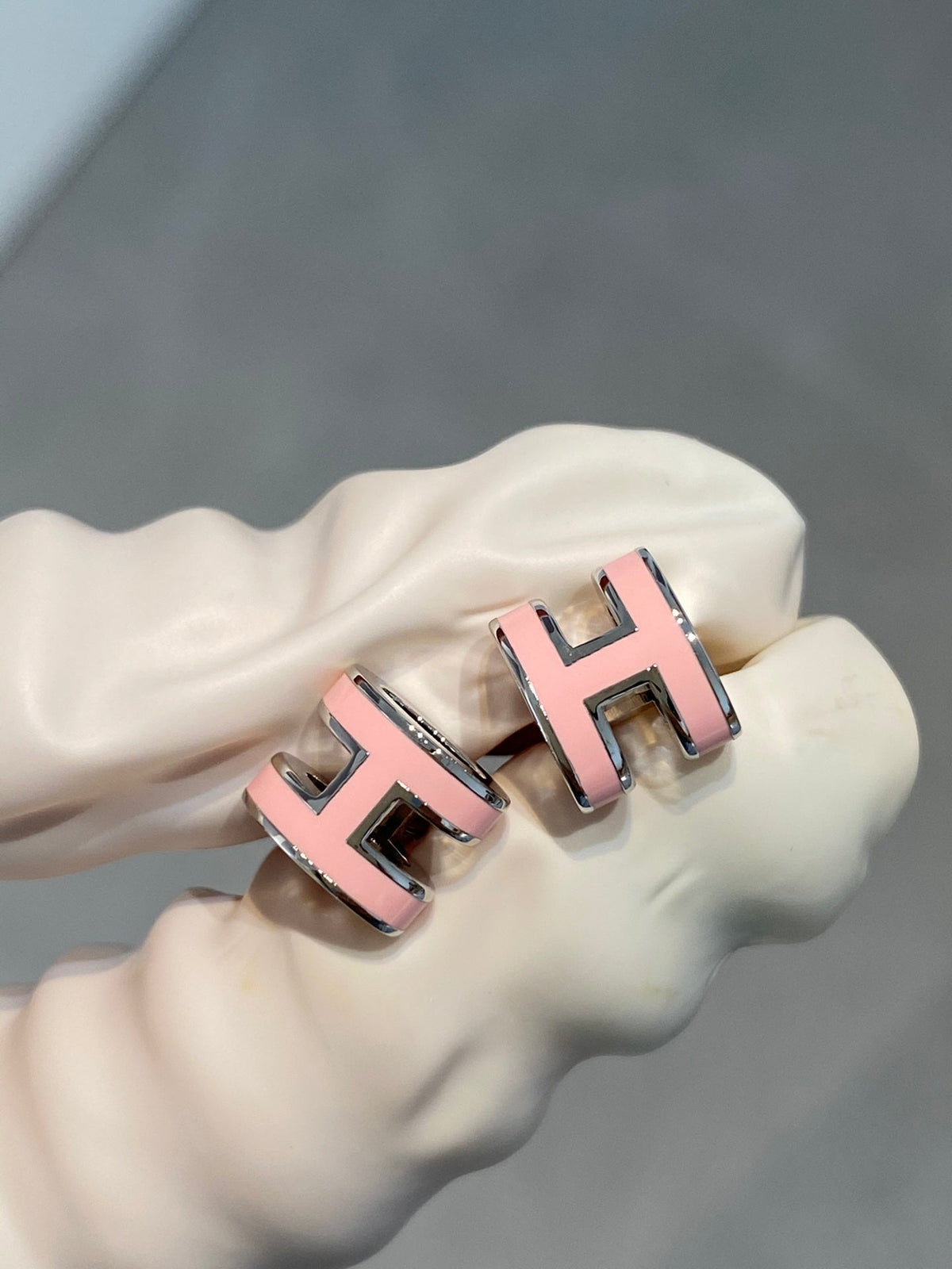 [⭐Haelin Jewelry]MINI POP H SILVER EARRINGS PINK