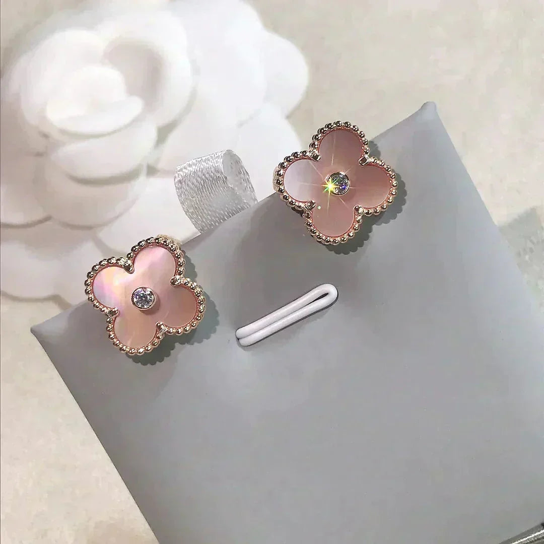 [⭐Haelin Jewelry]CLOVER MEDIUM 1 MOTIFS  PINK MOP DIAMOND EARRINGS
