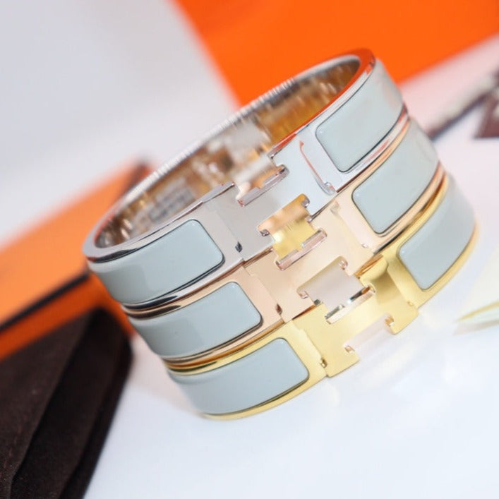 [⭐Haelin Jewelry]H LIGHT BLUE BRACELET