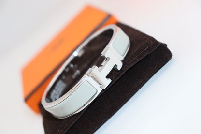 [⭐Haelin Jewelry]H LIGHT BLUE BRACELET