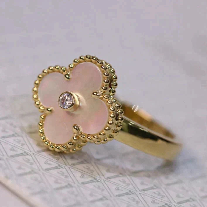 [⭐Haelin Jewelry]CLOVER PINK MOP RING GOLD DIAMOND