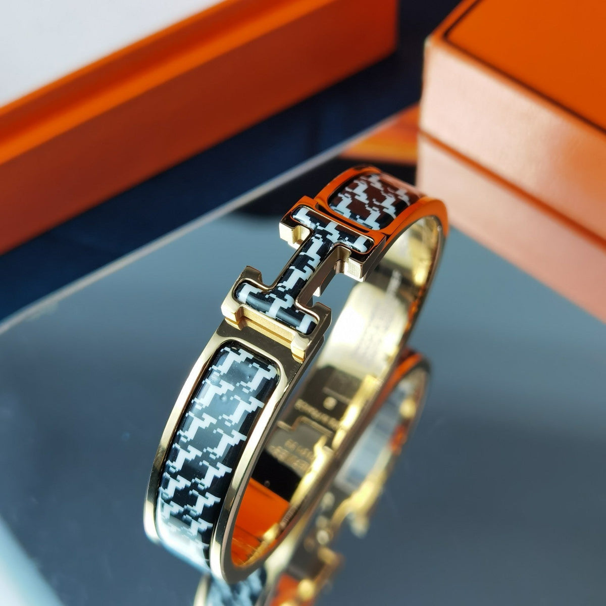 [⭐Haelin Jewelry]H HORSE BRACELET 12MM