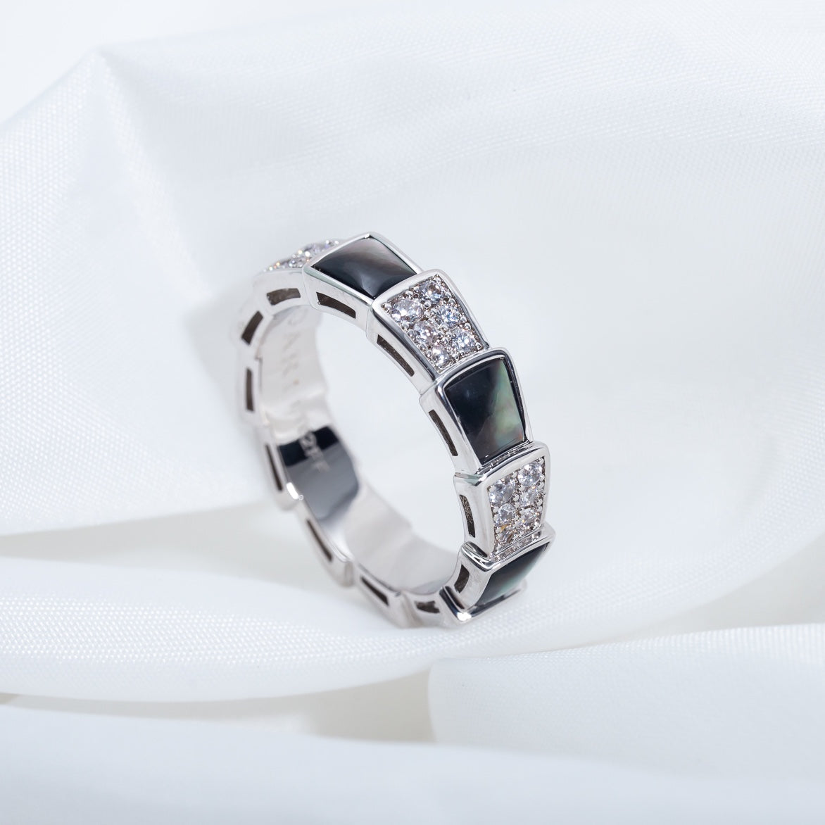 [⭐Haelin Jewelry]SERPENTI RING SILVER DIAMOND BLACK MOP 4MM