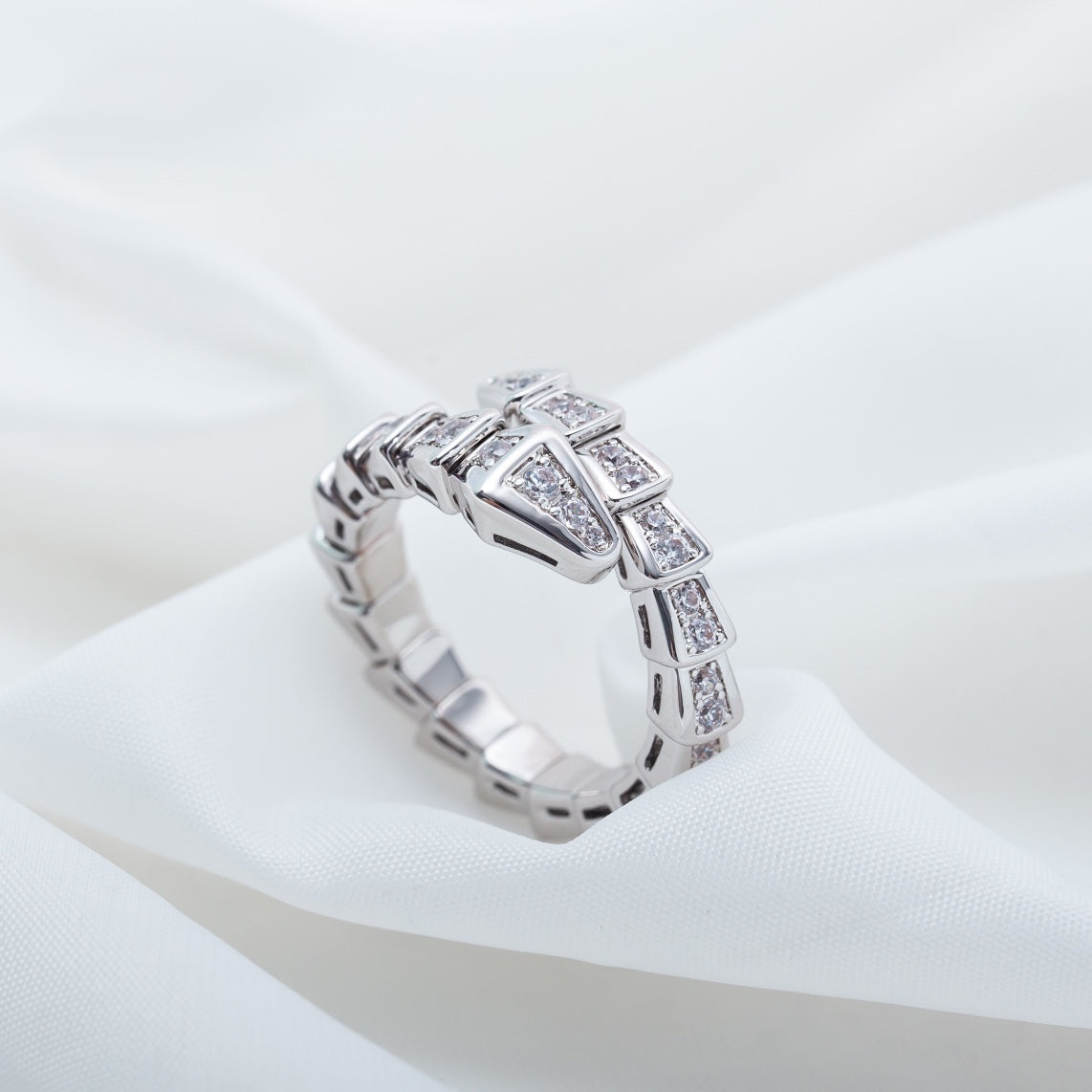 [⭐Haelin Jewelry]SERPENTI RING SILVER DIAMOND PAVED 4MM