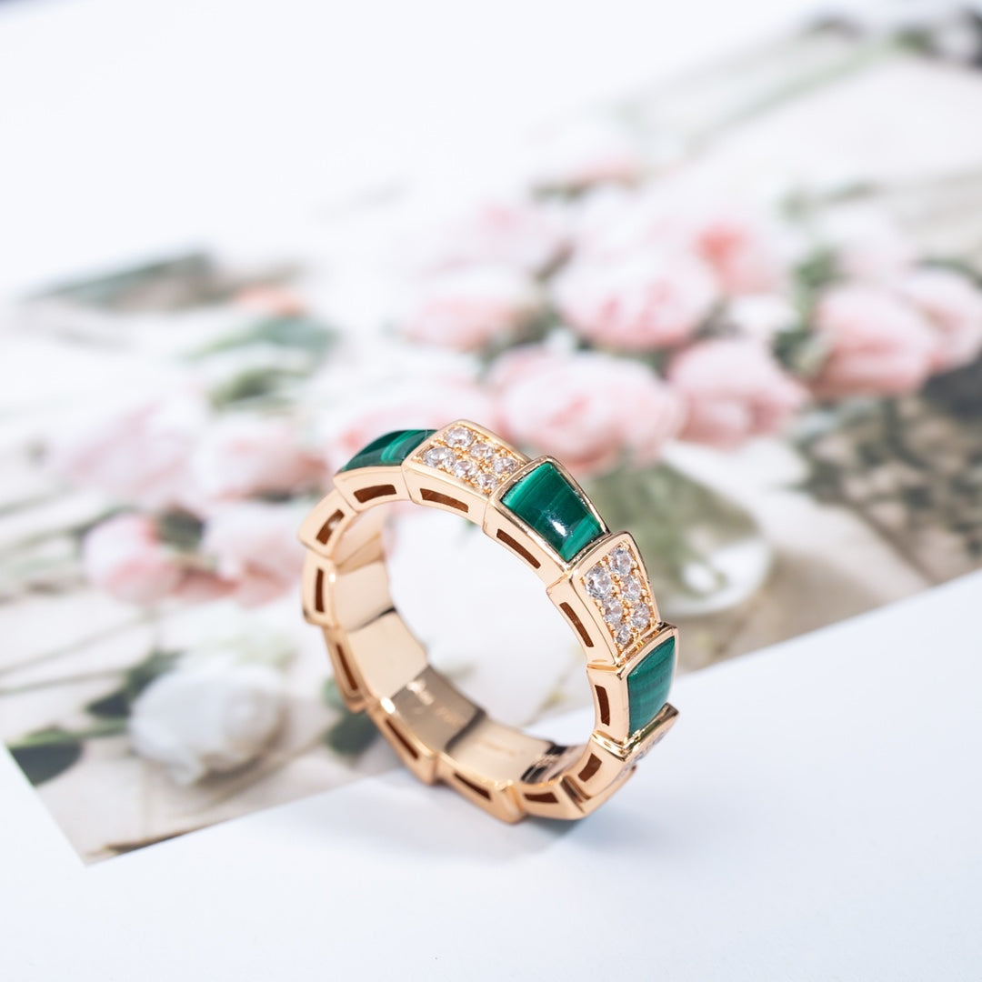 [⭐Haelin Jewelry]SERPENTI RING PINK GOLD MALACHITE DIAMOND PAVED 4MM