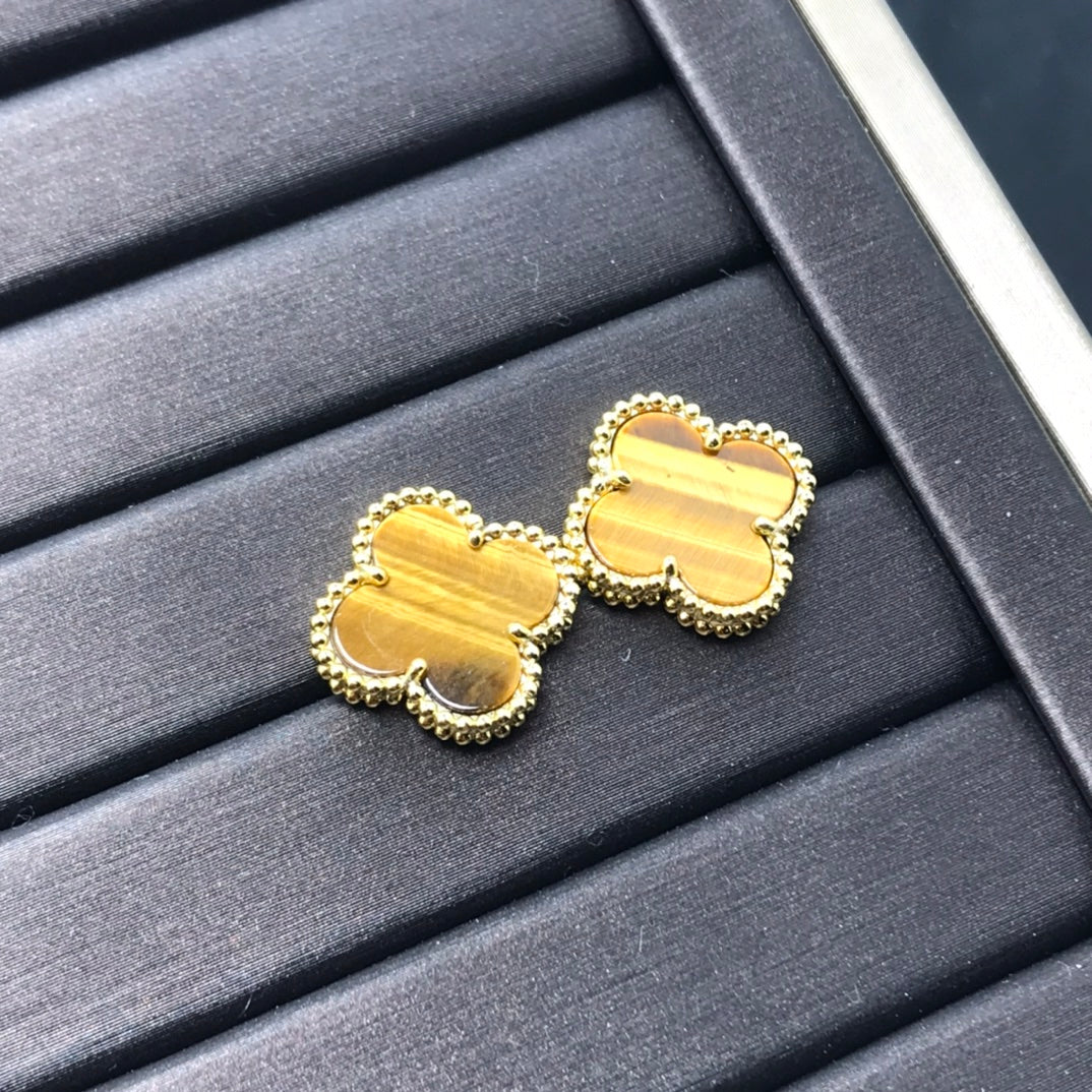 [⭐Haelin Jewelry]CLOVER MEDIUM 1 MOTIFS TIGER EYE EARRINGS