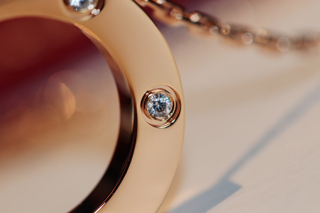 [⭐Haelin Jewelry]LOVE NECKLACE 16MM 6 DIAMONDS PINK GOLD