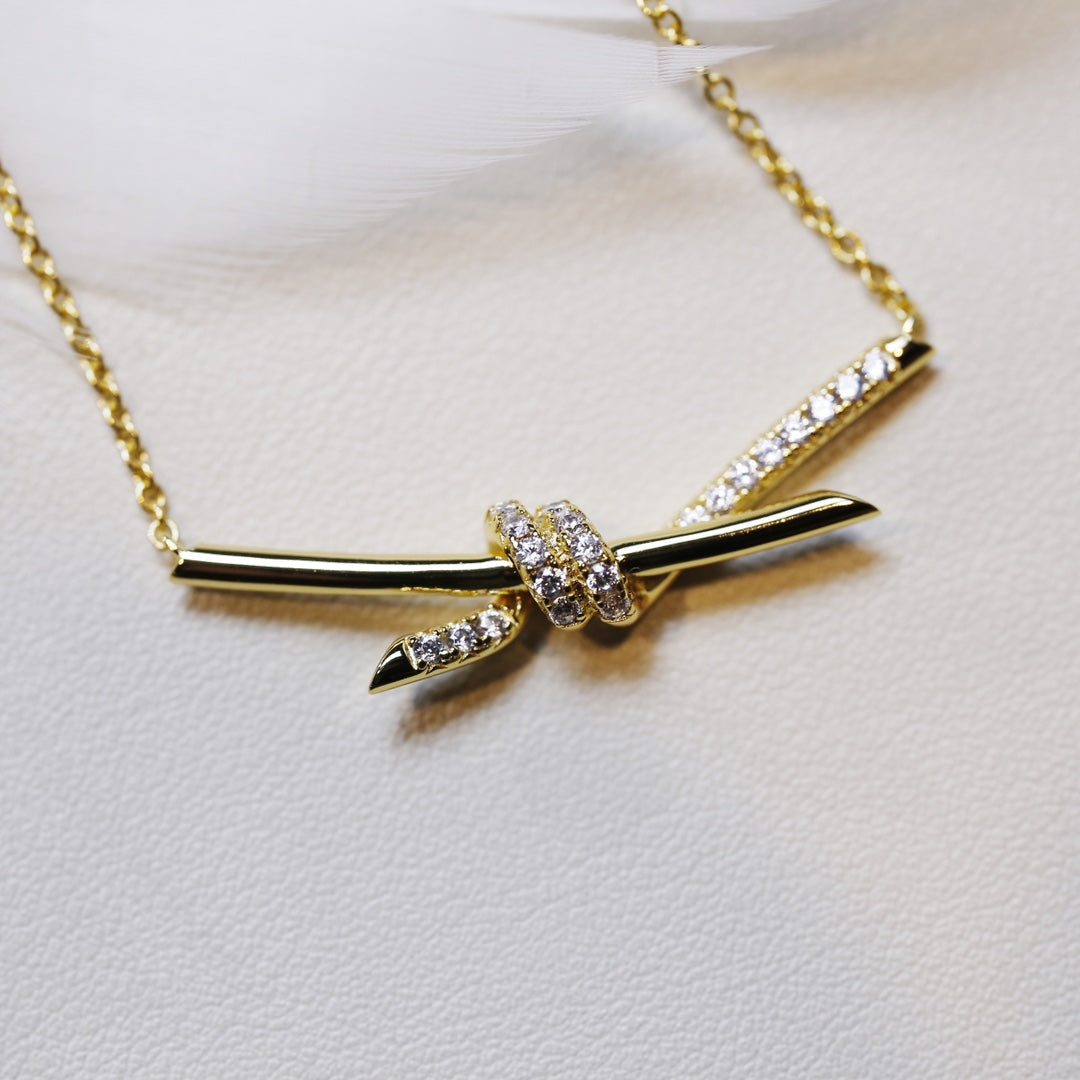 [Haelin Jewelry]KNOT NECKLACE GOLD DIAMONDS
