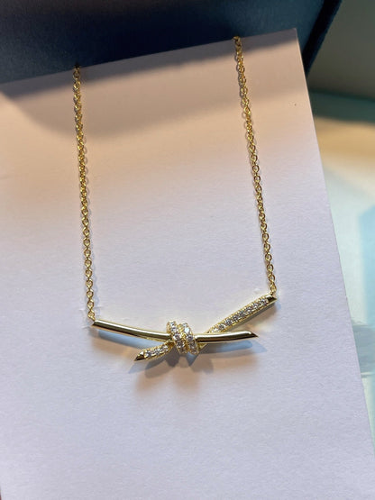 [Haelin Jewelry]KNOT NECKLACE GOLD DIAMONDS