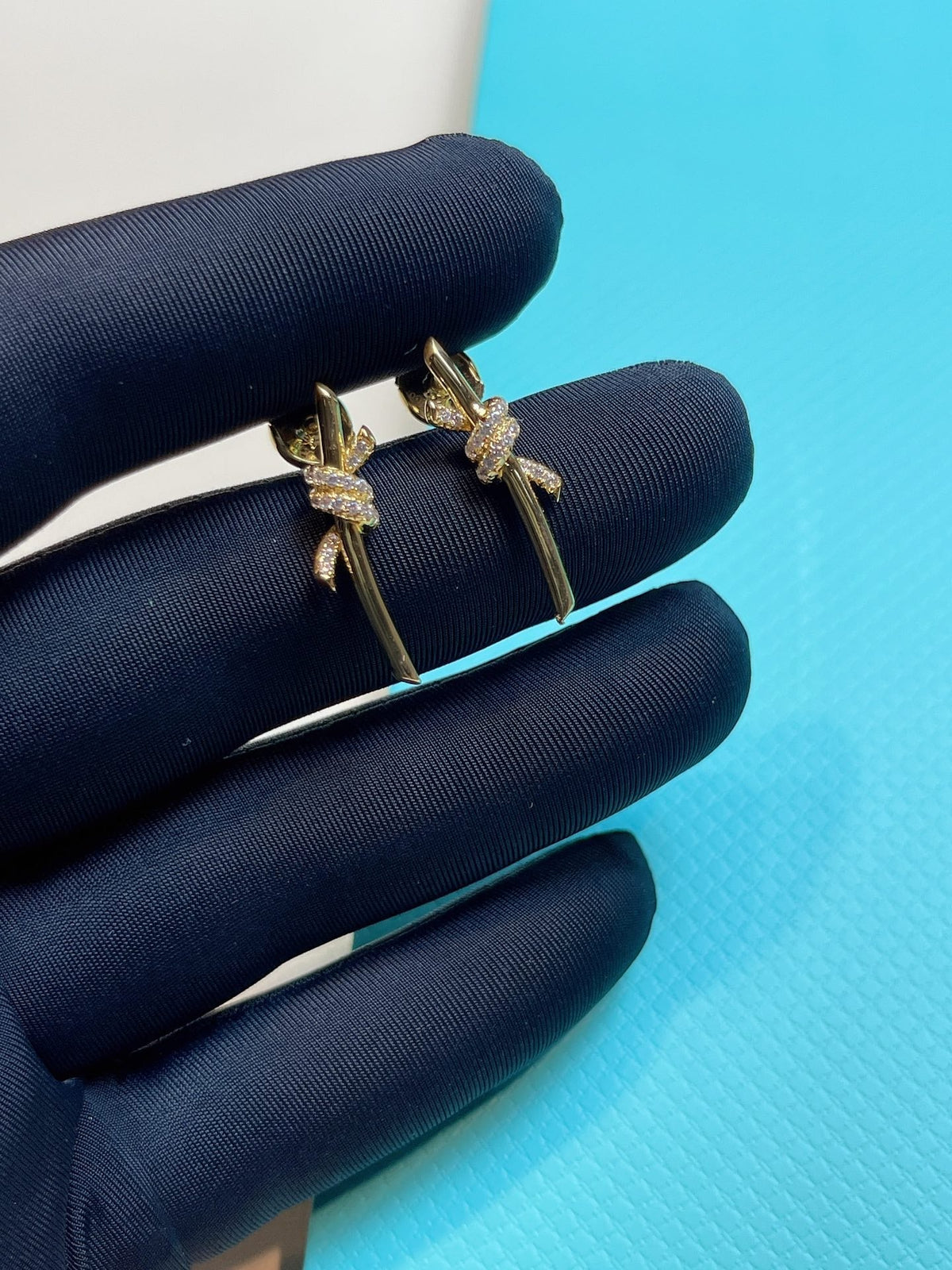 [Haelin Jewelry]KNOT EARRINGS GOLD DIAMOND