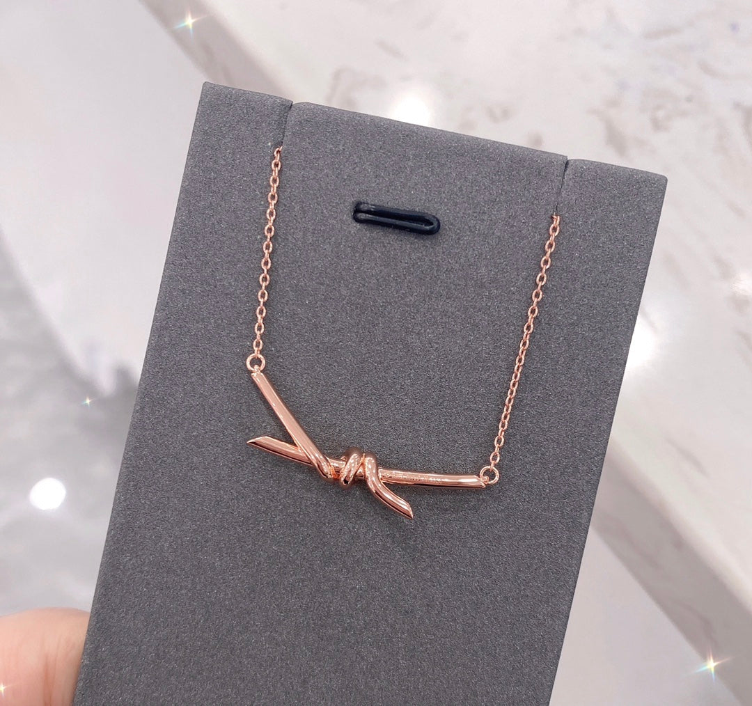 [Haelin Jewelry]KNOT NECKLACE DIAMONDS