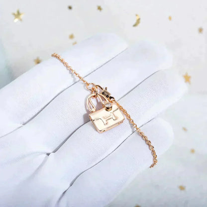 [⭐Haelin Jewelry]AMULETTE PEDANT ROSE GOLD NECKLACE