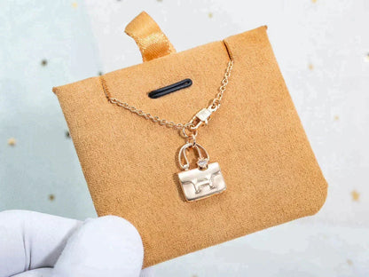 [⭐Haelin Jewelry]AMULETTE PEDANT ROSE GOLD NECKLACE
