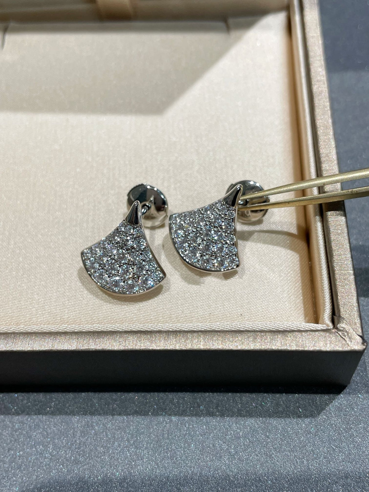 [⭐Haelin Jewelry]DREAM STUD EARRINGS DIAMOND