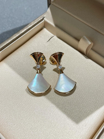 [⭐Haelin Jewelry]DREAM MOP 1 DIAMOND EARRINGS