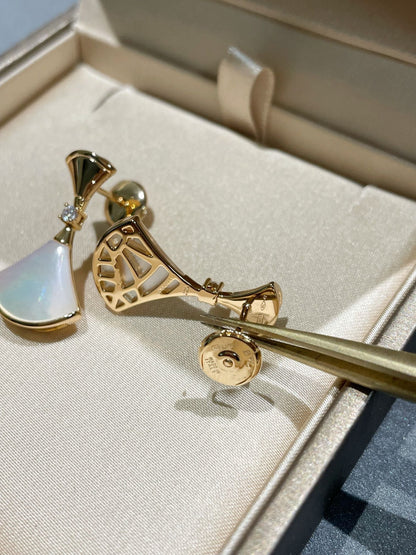 [⭐Haelin Jewelry]DREAM MOP 1 DIAMOND EARRINGS
