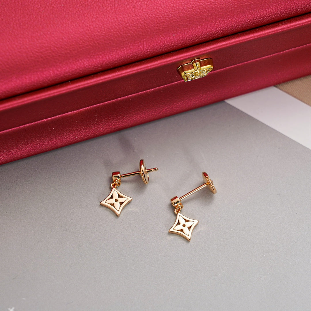 [⭐Haelin Jewelry]STAR EARRINGS GOLD