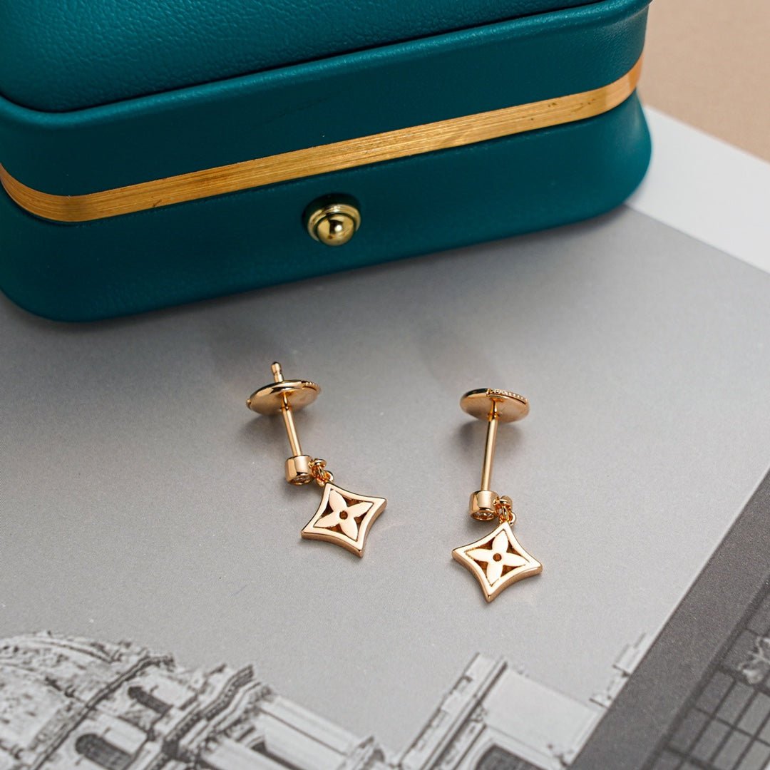 [⭐Haelin Jewelry]STAR EARRINGS GOLD