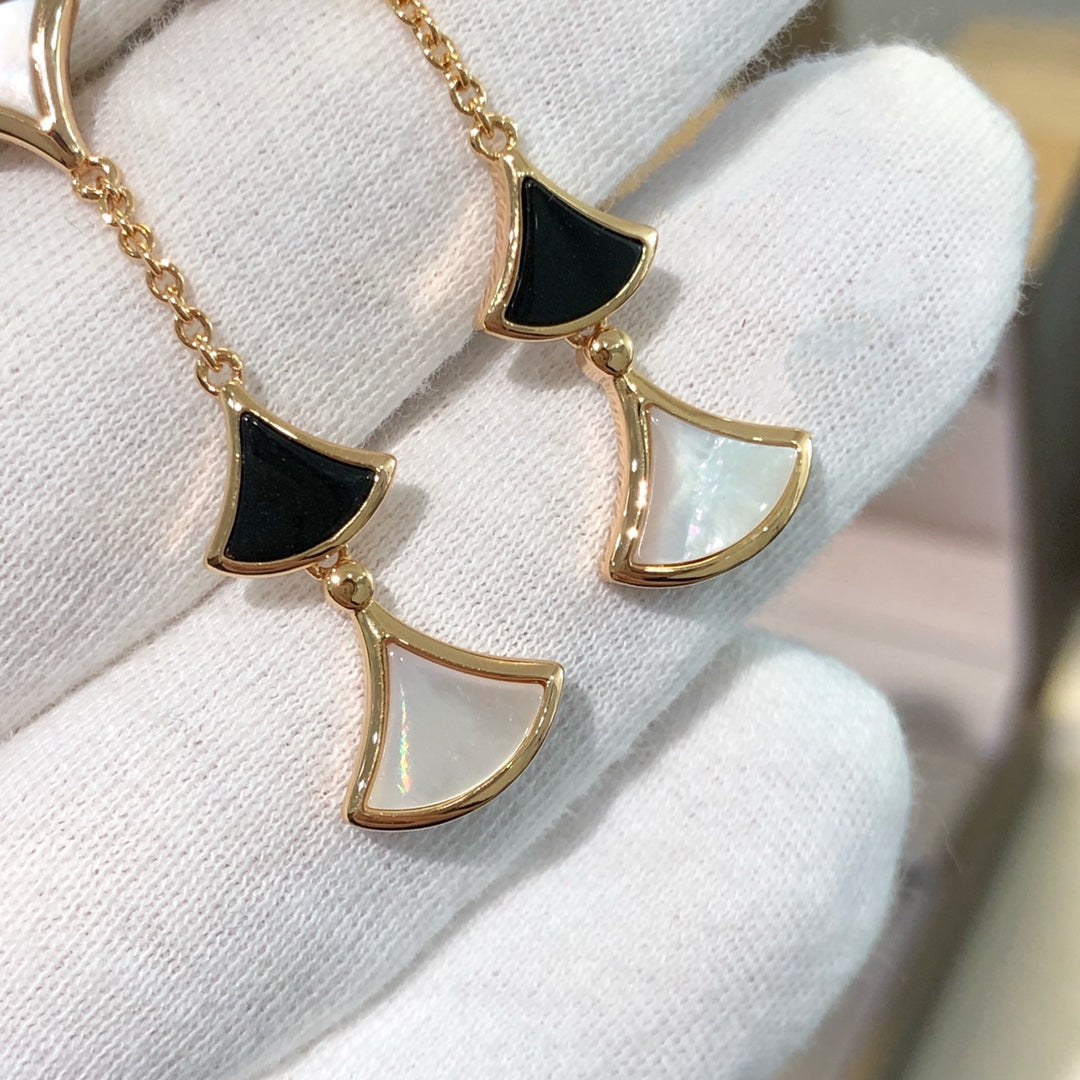 [⭐Haelin Jewelry]DREAM EARRINGS 3 MOTIFS ONYX MOP PINK GOLD