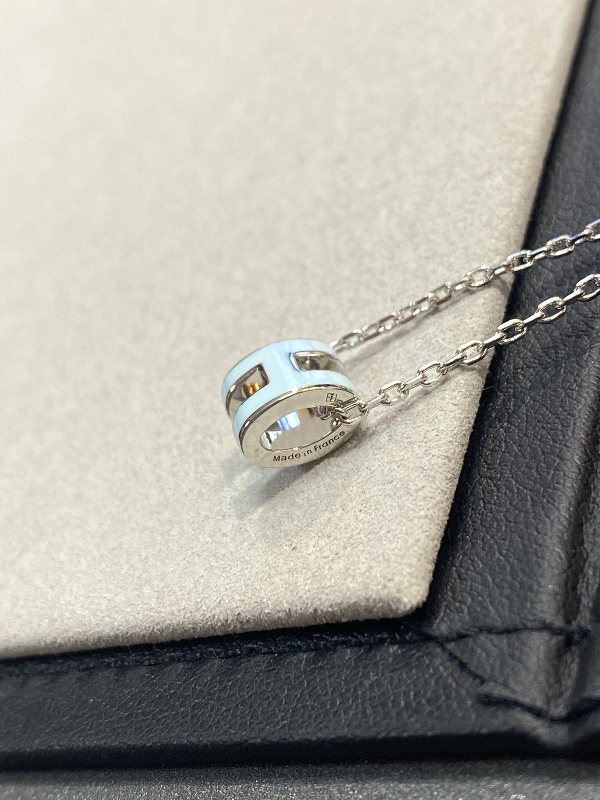 [⭐Haelin Jewelry]POP H LIGHT BLUE NECKLACE