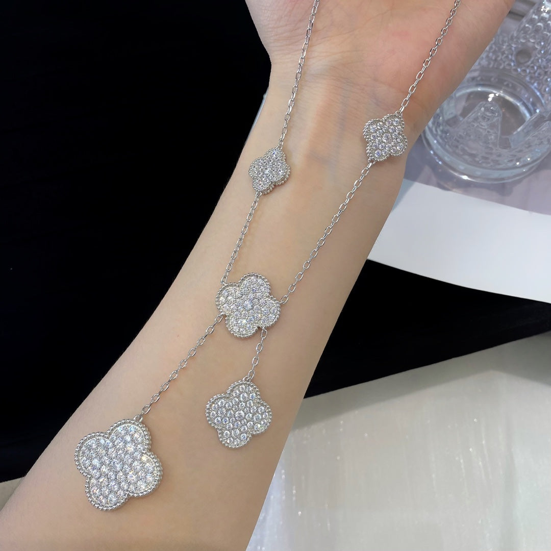 [⭐Haelin Jewelry]CLOVER 5 MOTIFS SILVER DIAMONDS NECKLACE