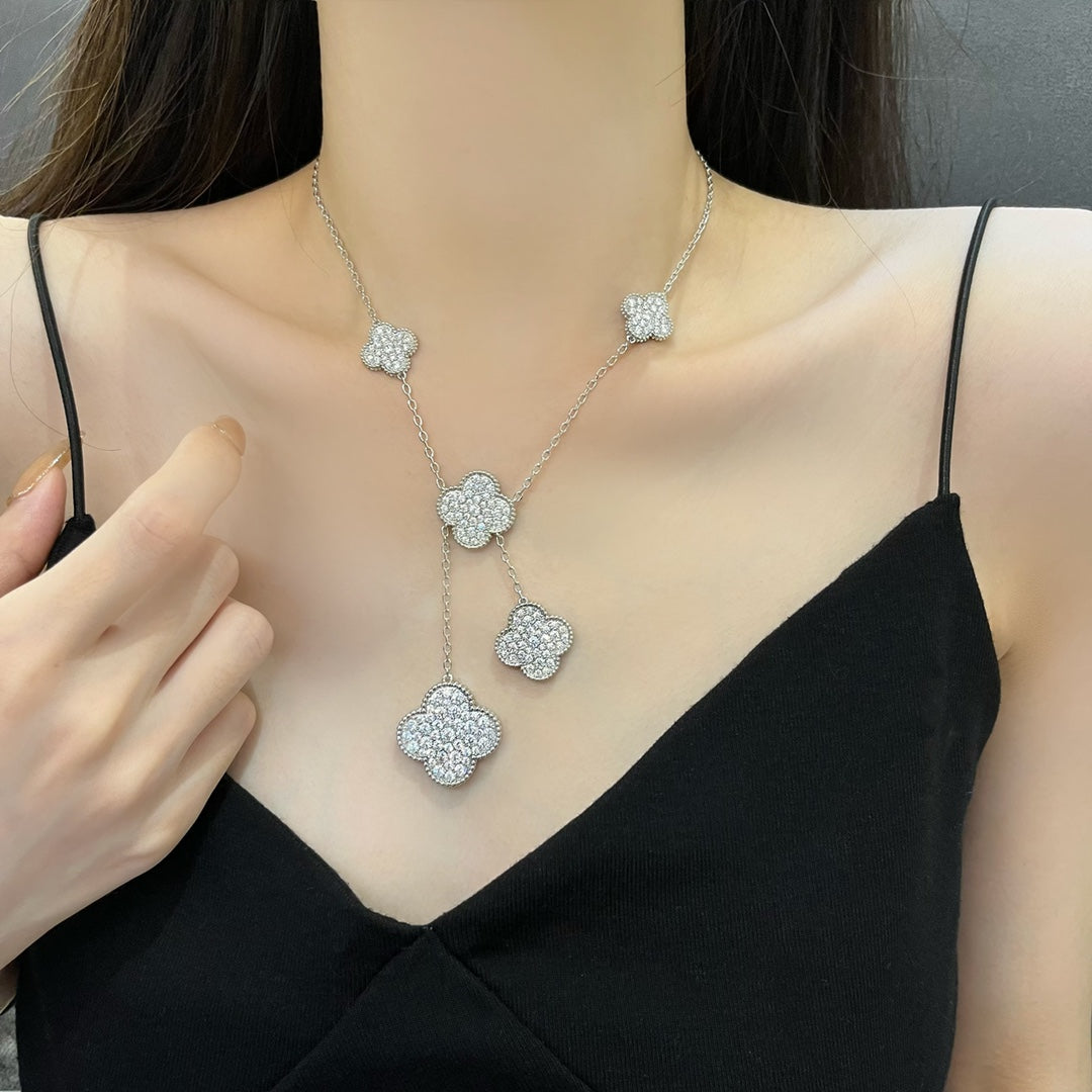 [⭐Haelin Jewelry]CLOVER 5 MOTIFS SILVER DIAMONDS NECKLACE