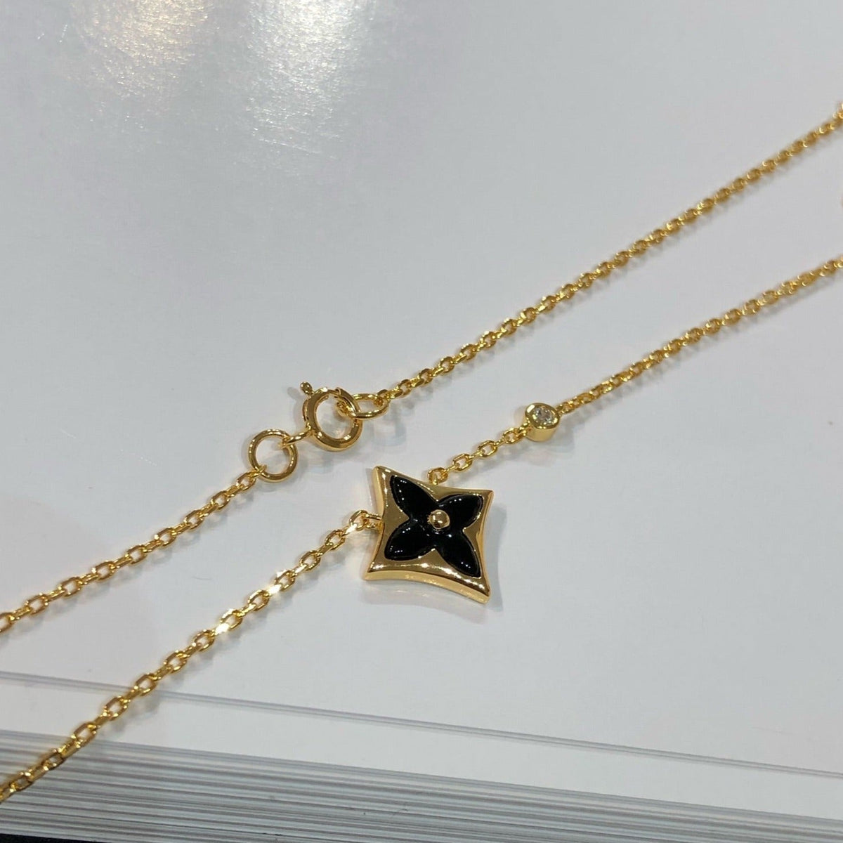 [⭐Haelin Jewelry]STAR BLACK MOP NECKLACE