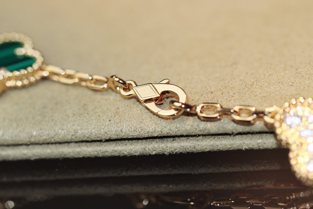 [⭐Haelin Jewelry]CLOVER 20 MOTIFS ONYX ROSE GOLD