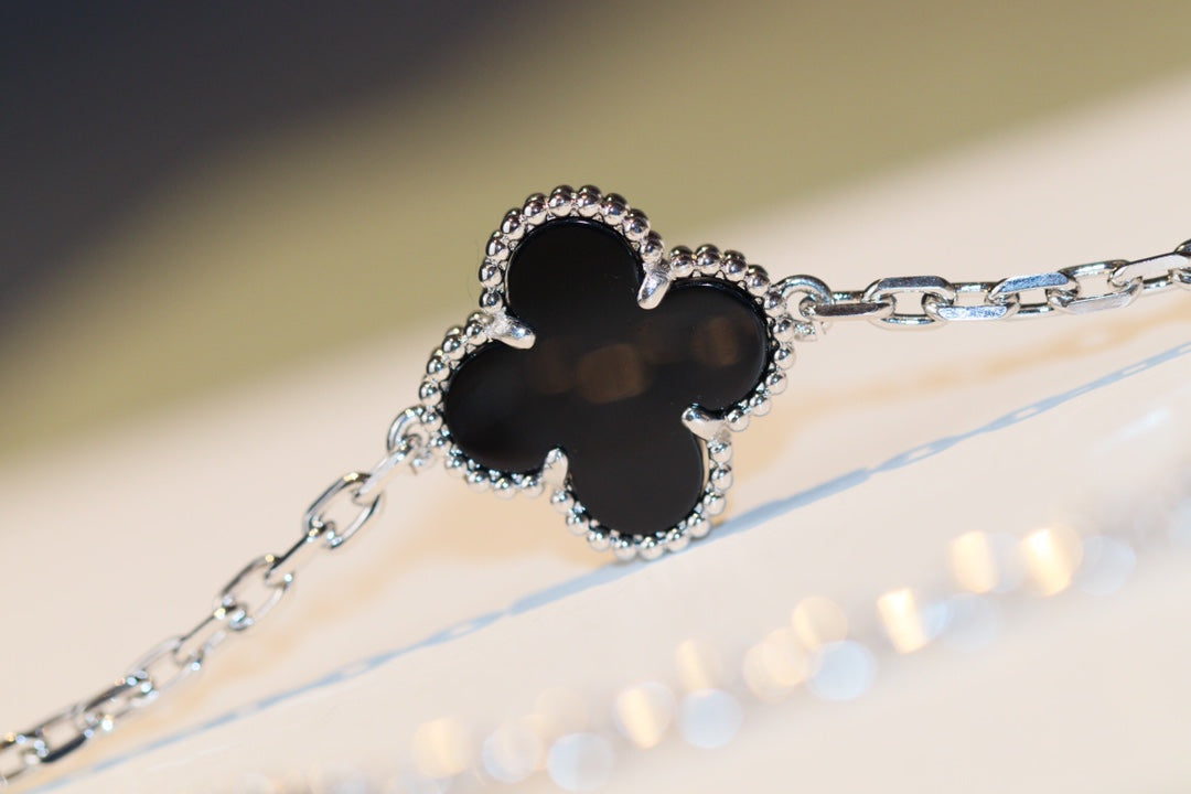 [⭐Haelin Jewelry]CLOVER 20 MOTIFS ONYX DIAMOND SILVER